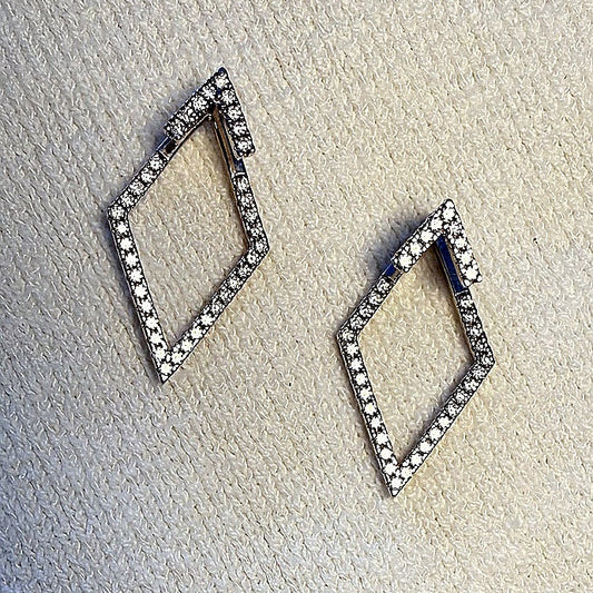 Aretes antara -plata y moisanitas
